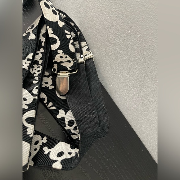 Grunge Skull Suspenders ( ONE PAIR WORN IN A DISNEY SHOW ) - Picture 9 of 9